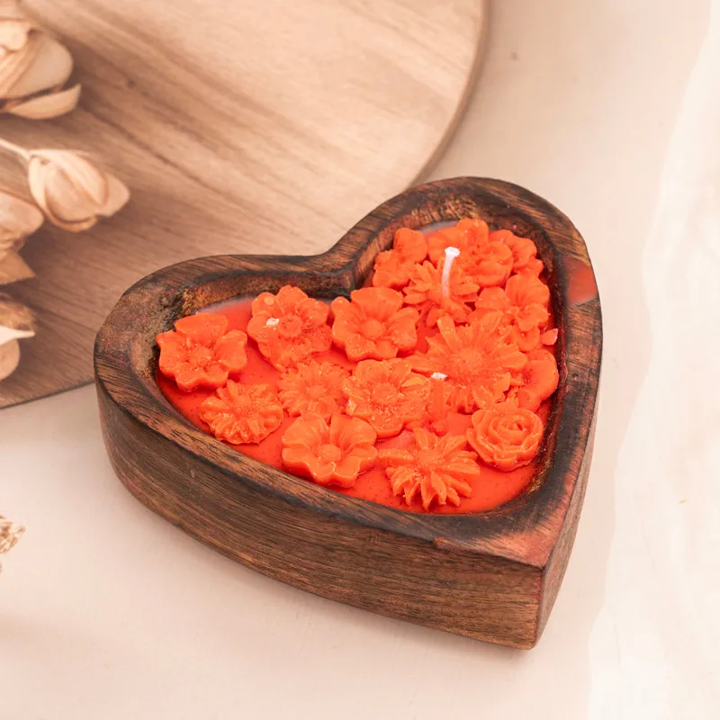 Flower Heart Scented Candle - Rose media 4