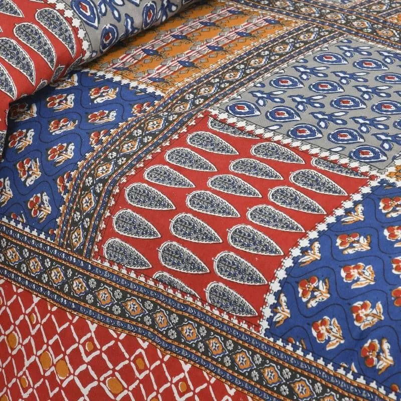 Jarda Applique Print Cotton Bedsheet (Maroon) - 180 TC media 3