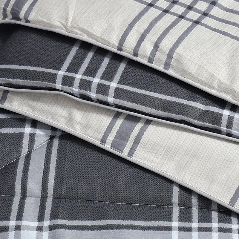 Shelly Geomatric Bedding Set media 5