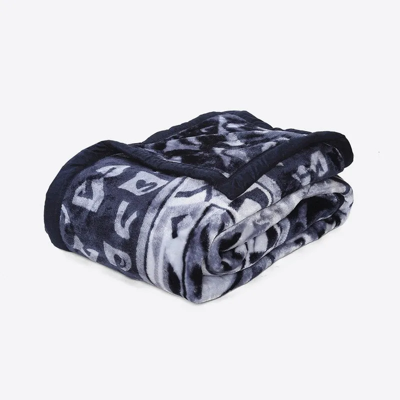 Monte Carlo Midnight Mosaic Blanket - 540 GSM media 6