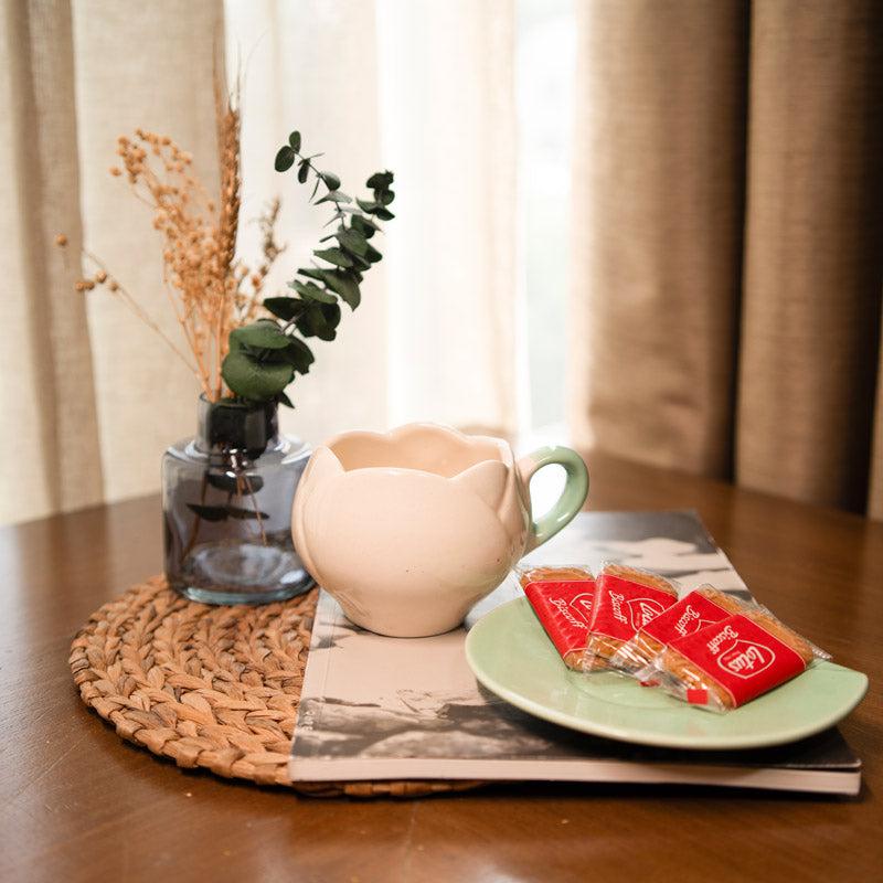 Tulip Glaze White & Green Mug & Saucer (300 Ml) - Two Piece Set media 3