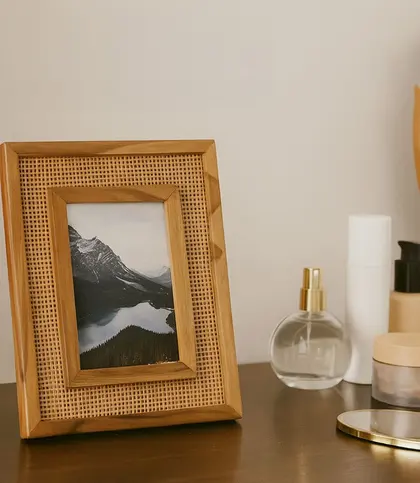 Rattan · Wood