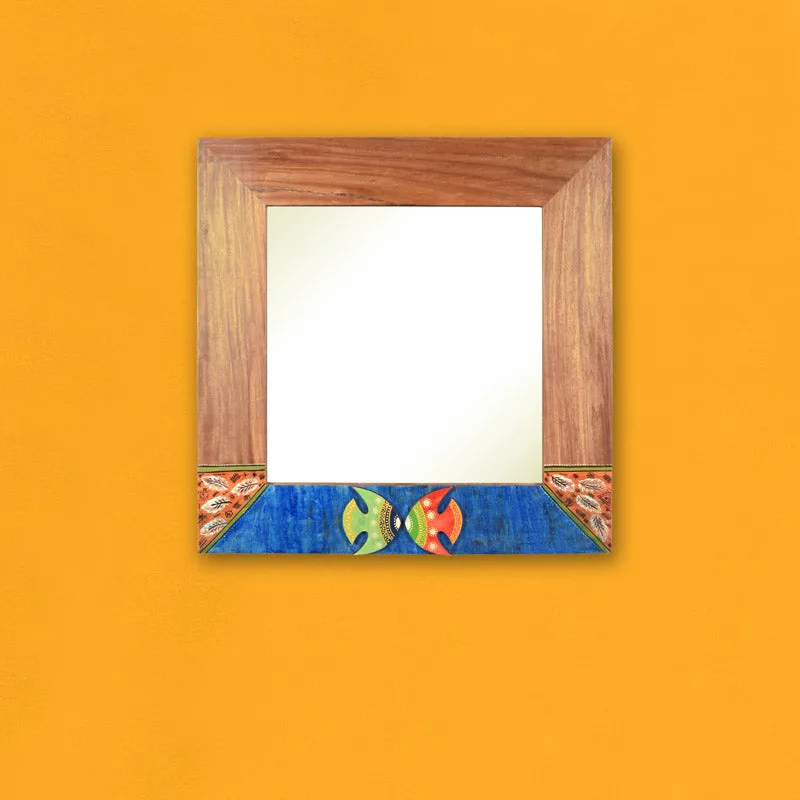 Suri Decorative Mirror media 3