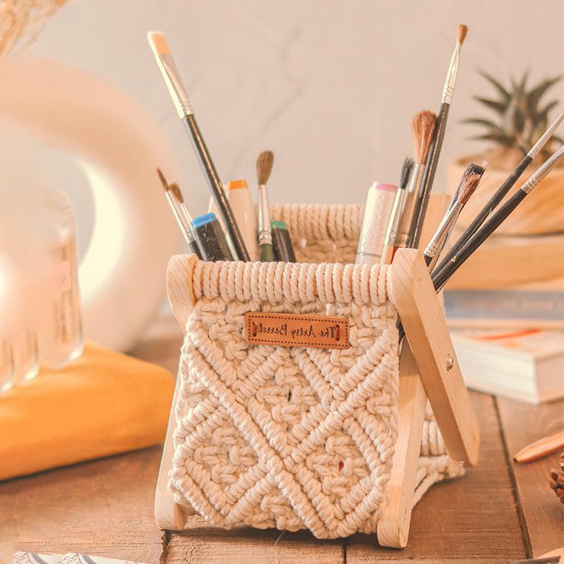 Elma Handcrafted Macrame Stationary Stand image 4