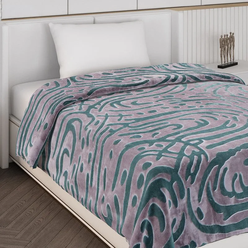 Monte Carlo Crimson Waves Blanket (Green)- 600 GSM media 5