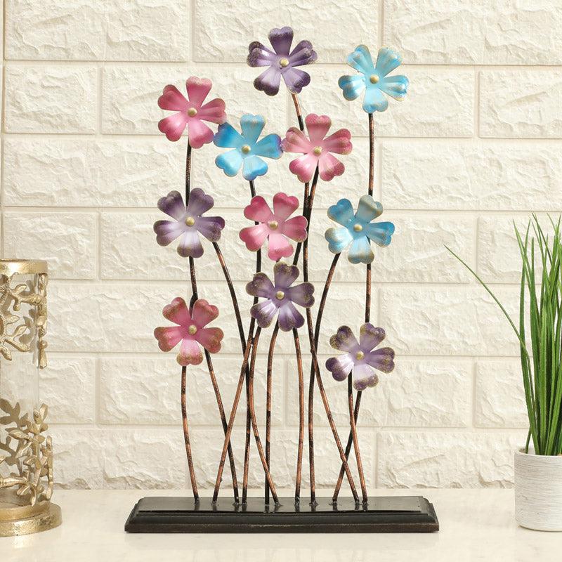 Siyana Floral Showpiece