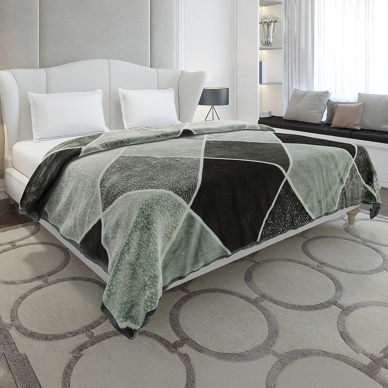 Monte Carlo Mystic Meadow Blanket (Green) - 606 GSM - Queen/Double