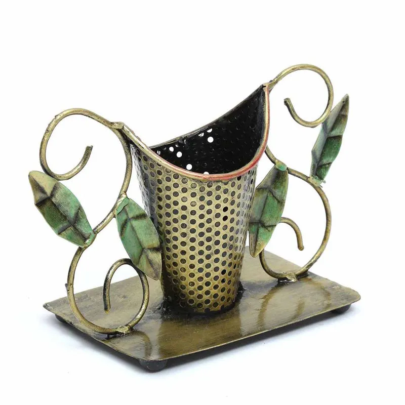 Antiqua Vines Pen Stand media 5