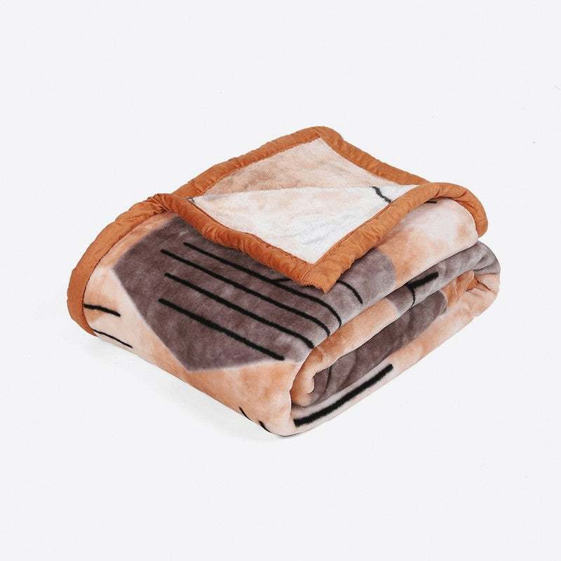 Monte Carlo Terracotta Dreamscape Blanket - 625 GSM media 5