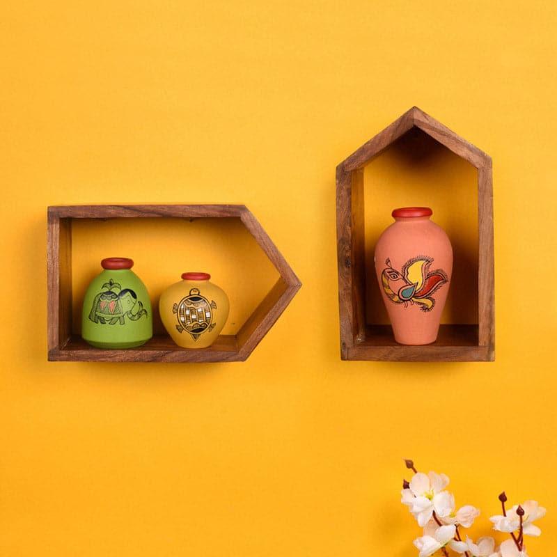 Wood · Terracotta
