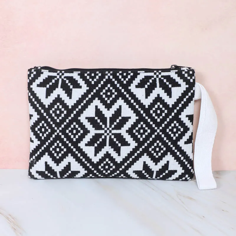Aion Cotton Pouch media 4