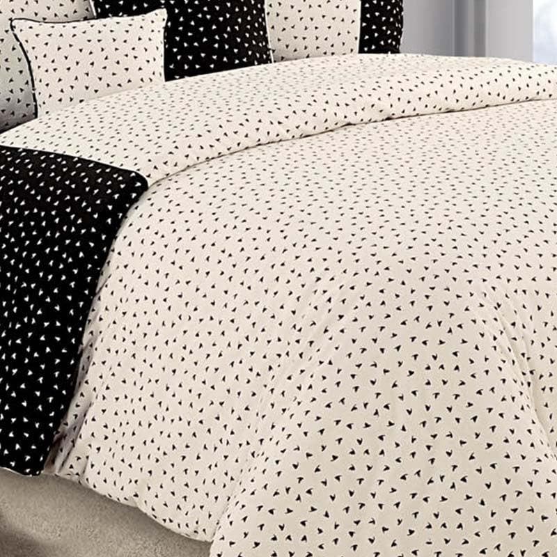 Swayam Feather Touch Cotton Comforter - 150 GSM media 3