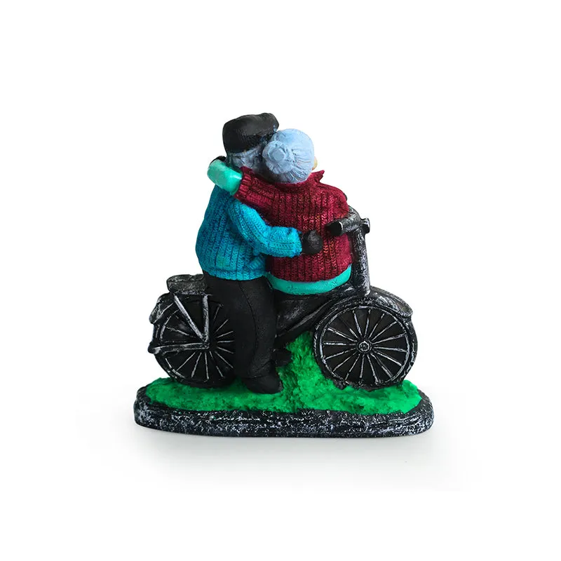 Lasting Love Resin Showpiece media 4