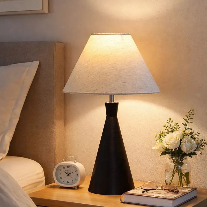 SolidMuse Metal Table Lamp - Beige media 3