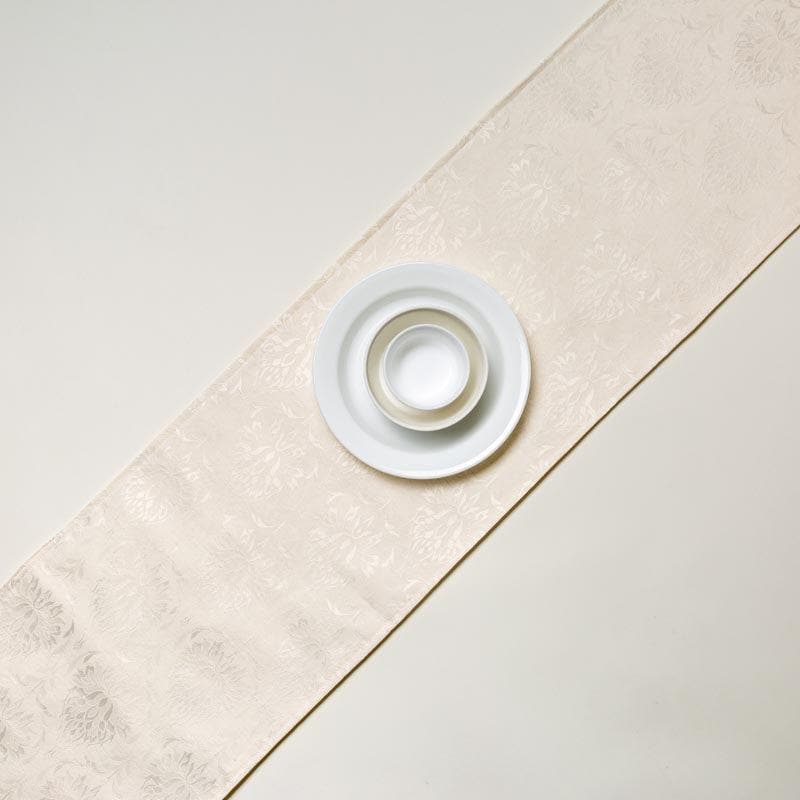 Pierre Paisley Jacquard Table Runner- White media 3