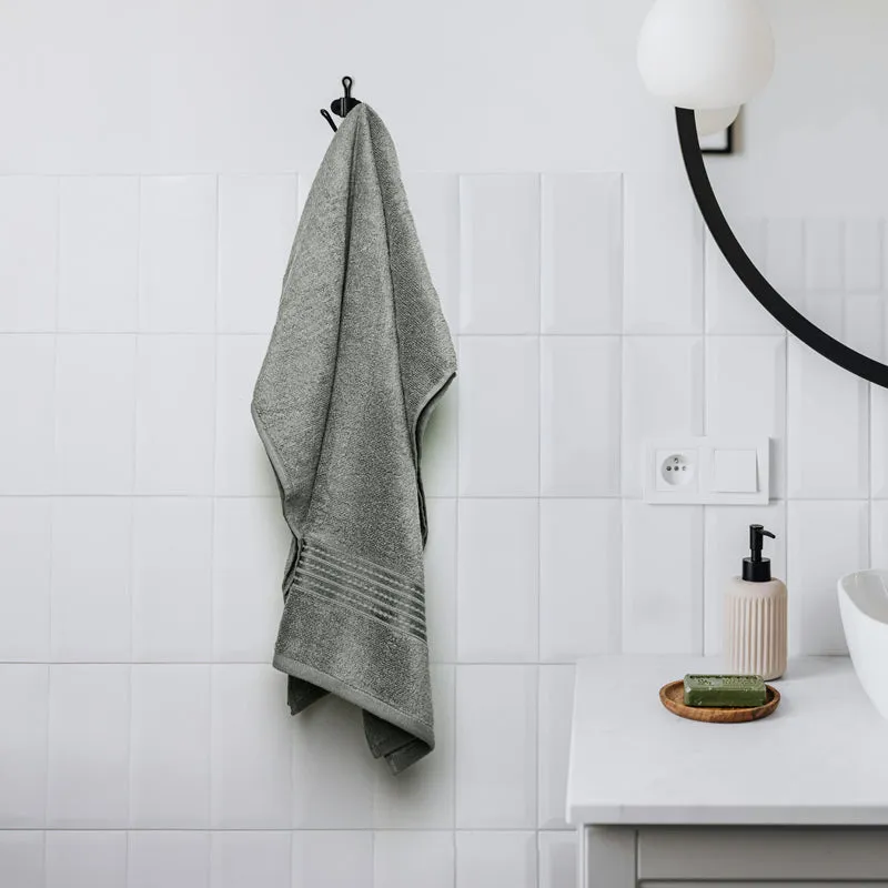 Micro Cotton LuxeDry Soothe Bath Towel - Grey media 1