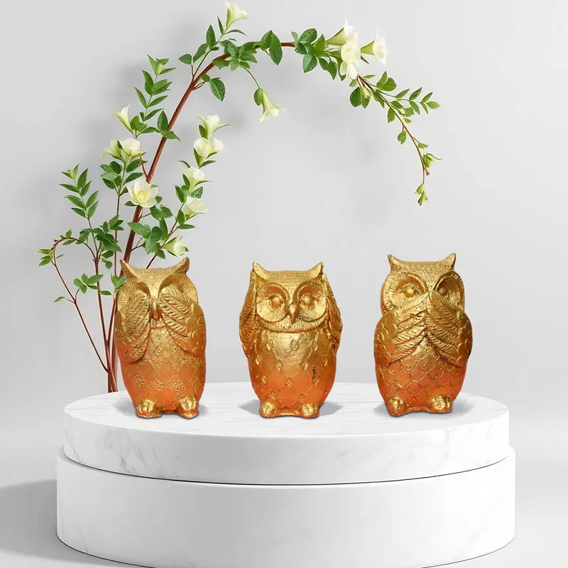 Wise Hoot Showpiece media 1