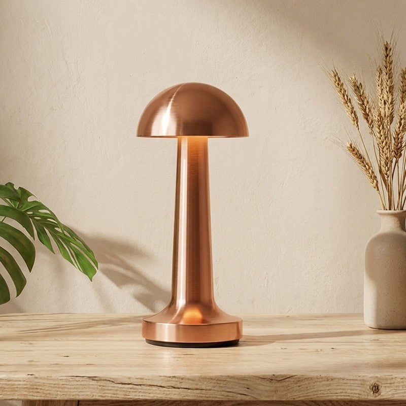 Lumina Fungalis Metal Table Lamp - Gold media 3
