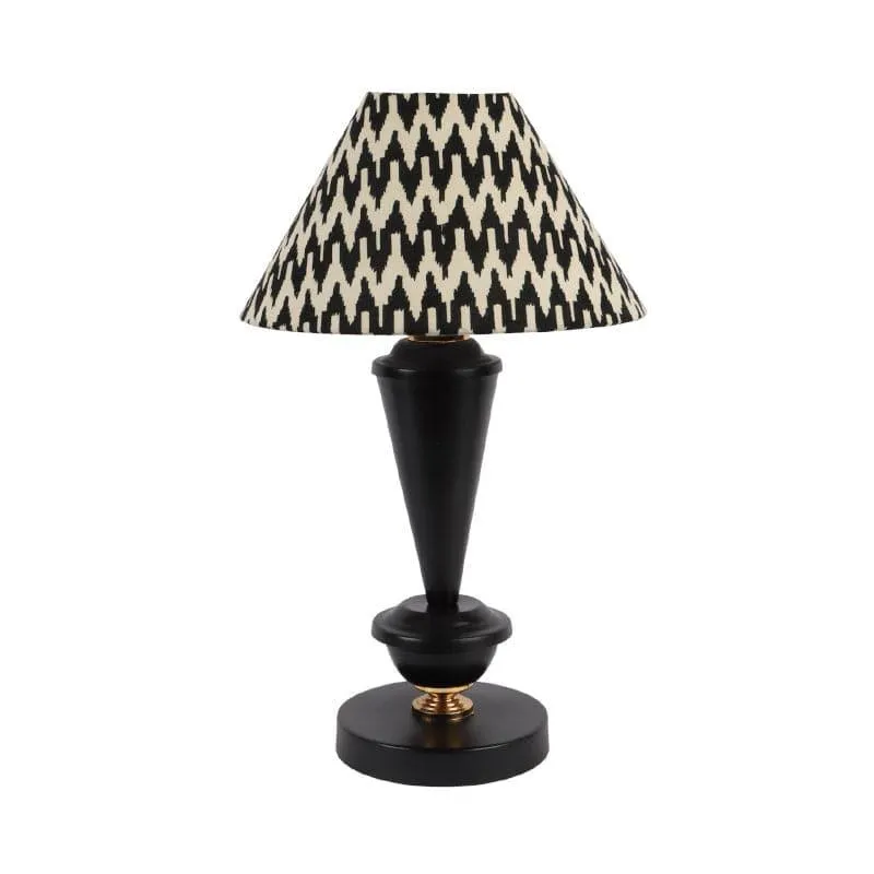 Chevronic Haskell Fabric Table Lamp - Black,White media 4