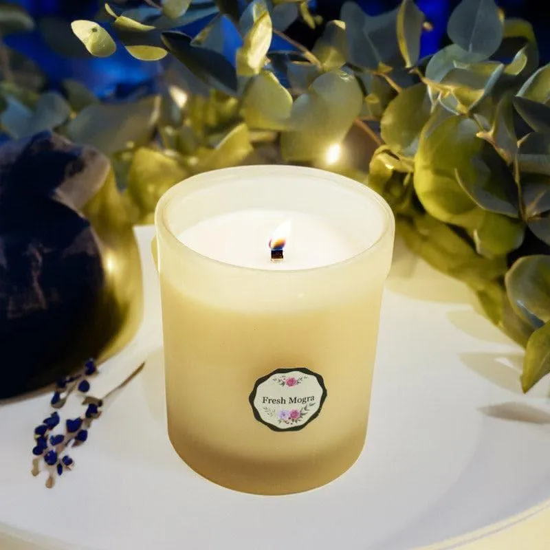 Vivi Scented Candle - White media 4