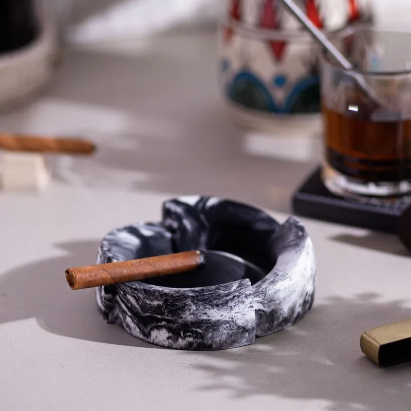 Mana Disc Ash Tray - Black media 1