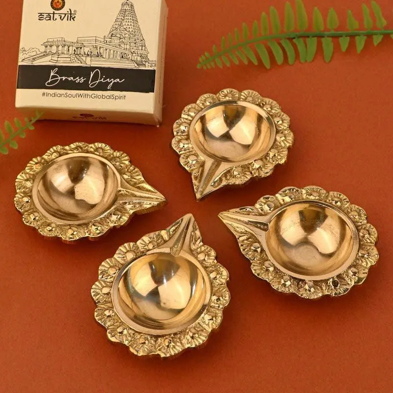 Lakshmi Brass Diya media 3