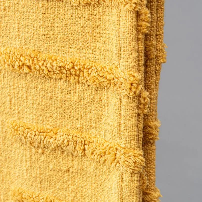 Aislyn Table Tufted Tassled Throw - Rectangle media 4