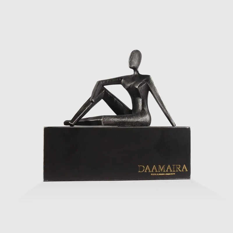 Veloura Figure Metal Showpiece media 7