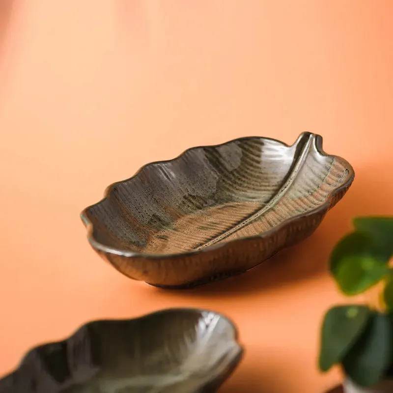 Elmina Leafy Handmade Ceramic Platter media 1