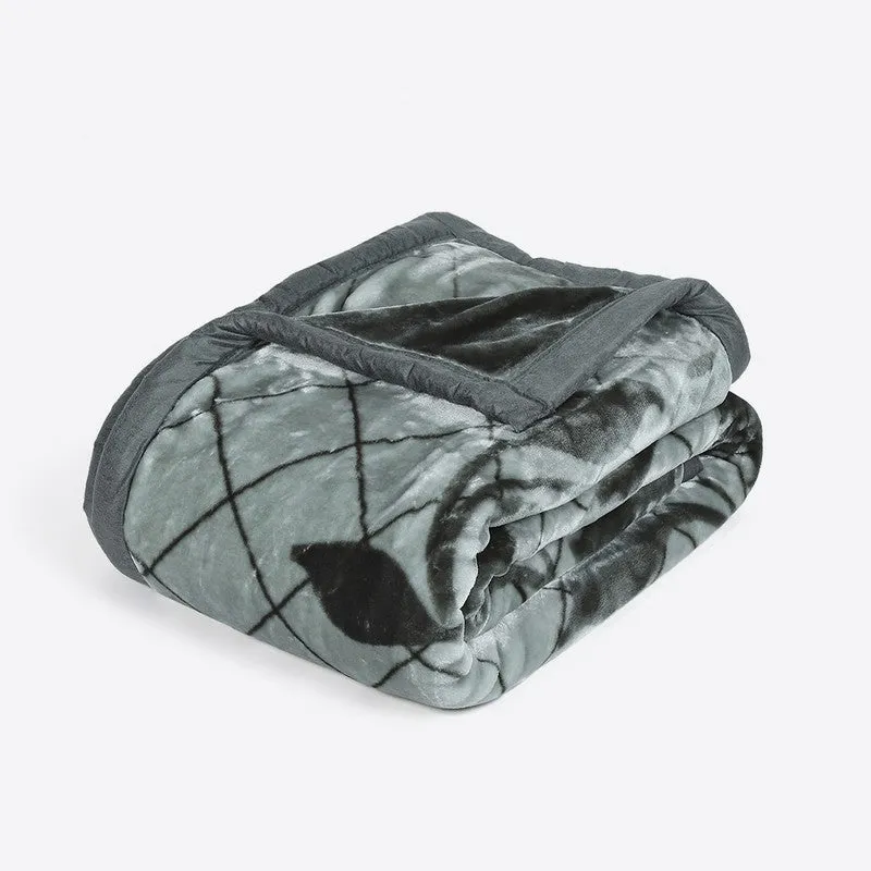 Monte Carlo Midnight Garden Throw Blanket - 895 GSM media 5