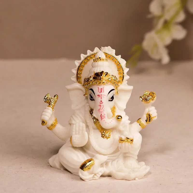 Vinayaka Of Divine Showpiece media 1
