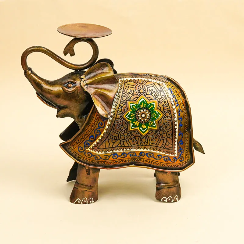 The Royal Giant Hand-Painted Iron Show Piece media 4