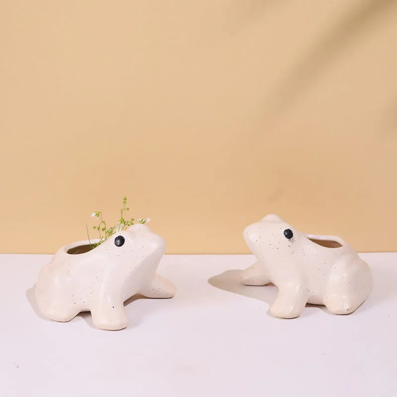 Froggy Ceramic Planter media 3