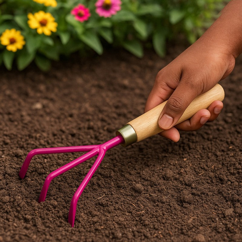 Garden Iron Shovel - Set Of Three media 4