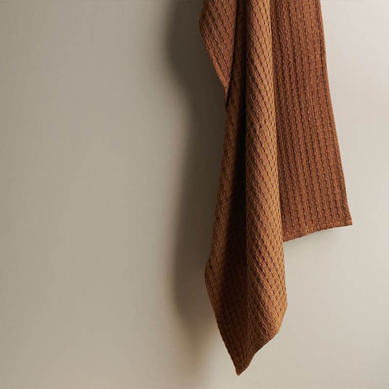 Beehive Bamboo Textured Waffle Bath Towel - Brown media 4