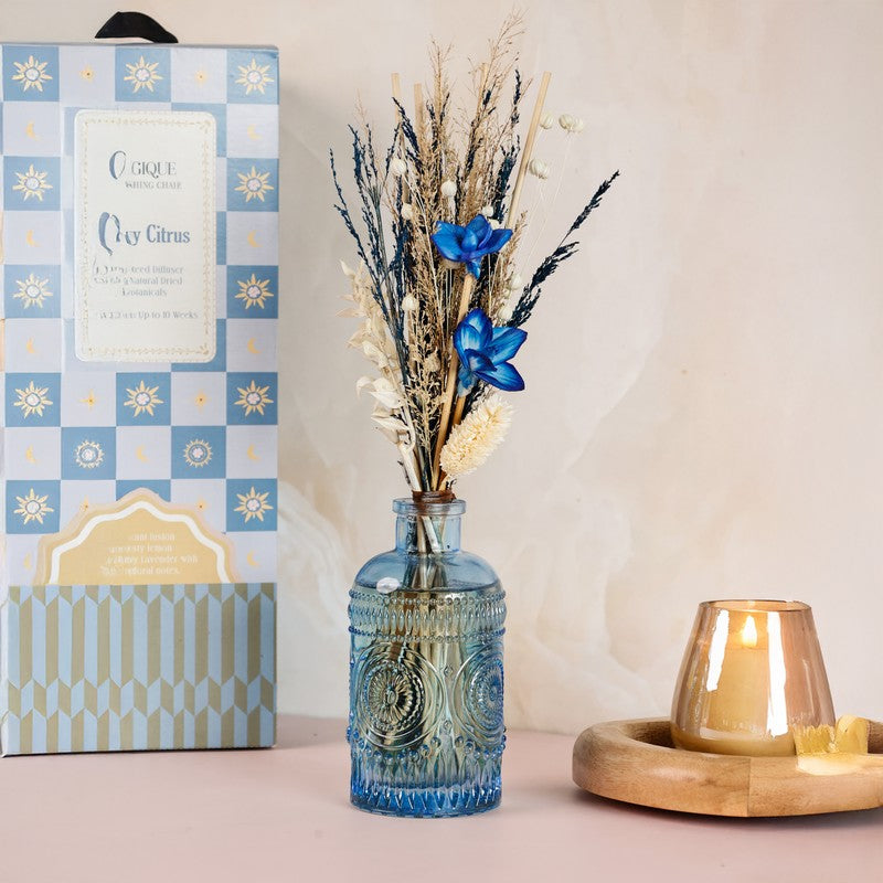 Dried Flowers & Leaves · Glass