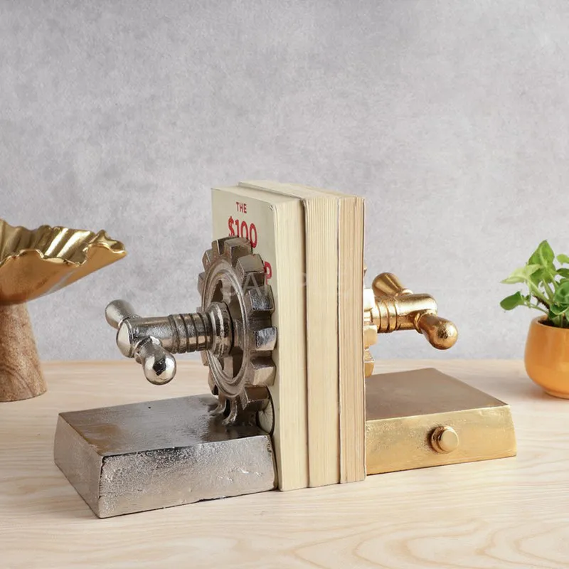 The Gearlock Bookend (Gold & Silver) - Set Of Two media 3