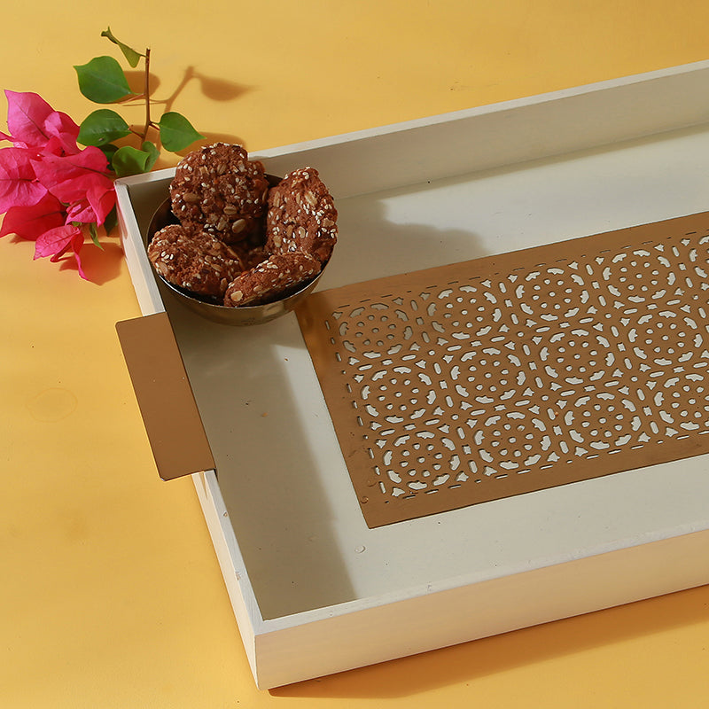 Gildiera Wood Serving Tray media 3