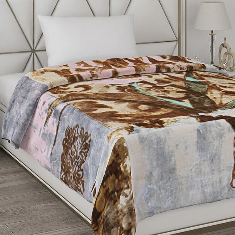 Monte Carlo Tulip Whispers Blanket - 1000 GSM media 4