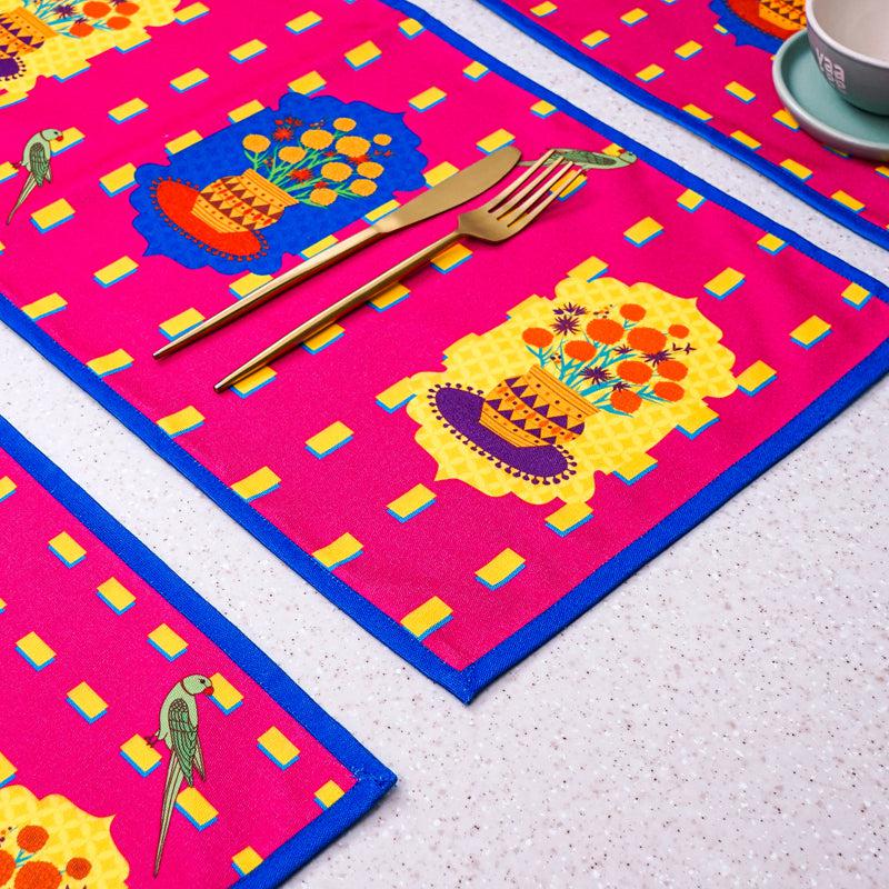 Jharokha Delight Table Runner & Placemat - Five Piece set