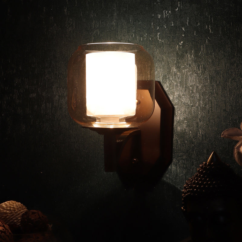 Dyn Iron Wall Lamp media 4