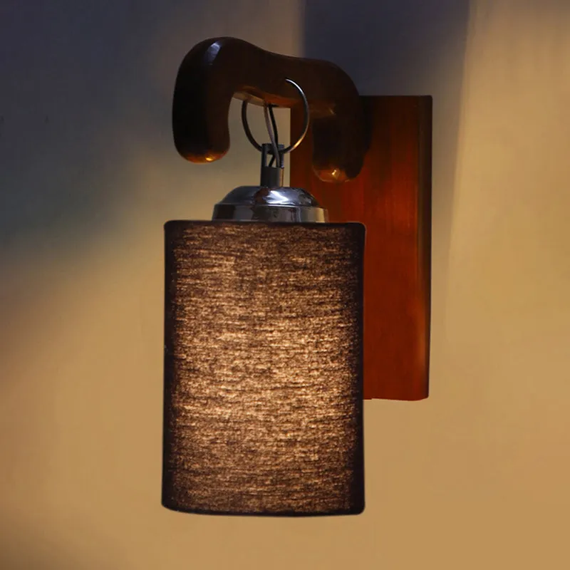 Klarion Wooden Wall Lamp - Black media 5