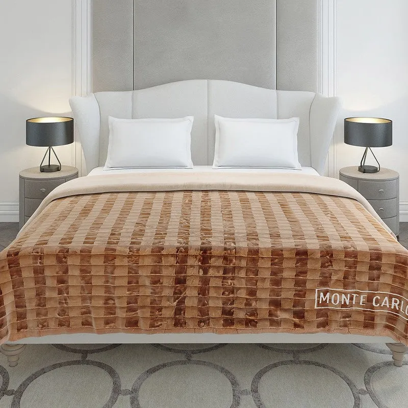 Monte Carlo Velvet Harmony Blanket - 720 GSM media 3