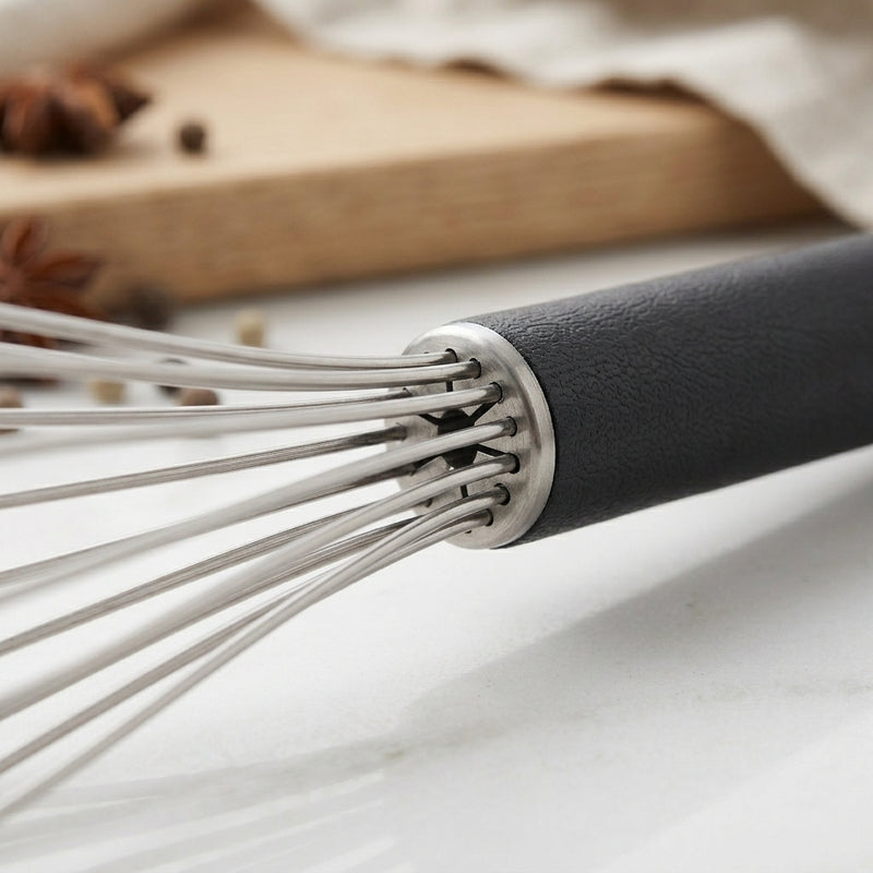 Nylon Plastic Handle Whisk media 3