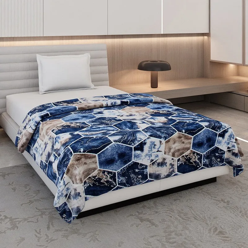 Monte Carlo Bluvynce Geometric Print Polyester Blanket (Blue) - 350 GSM media 1