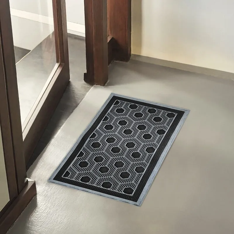 Wyra Abstract Rubber Door Mats - Silver media 1