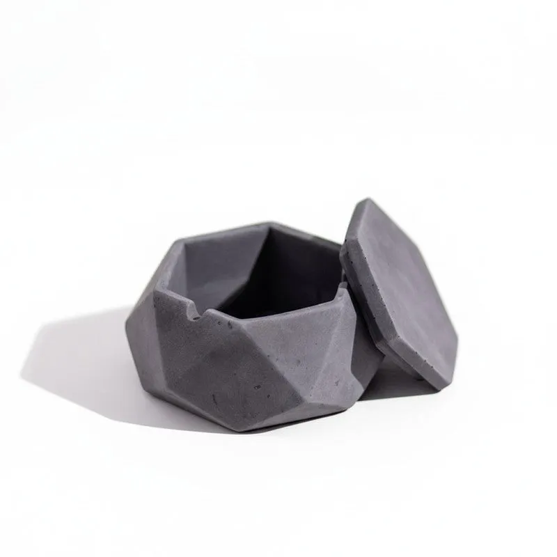 Zyric Ash Tray - Black media 4