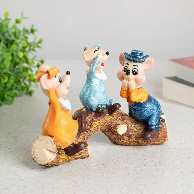 Mousy Business Showpiece media 1
