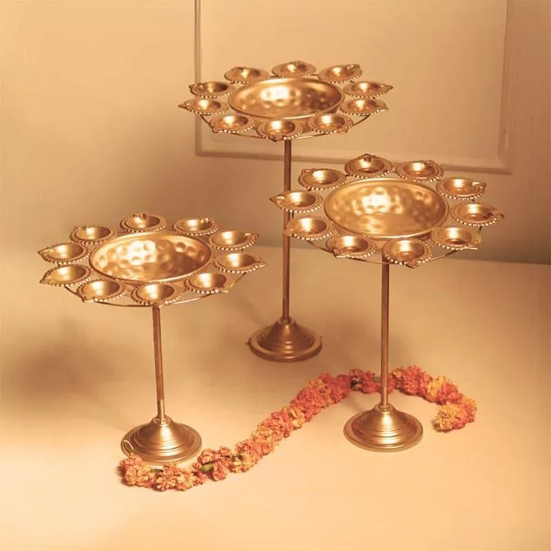 Igor Urli With Diya - Set Of Three media 3