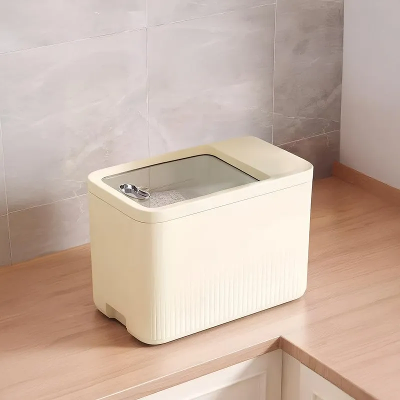 Rioware CleanDrop Utility Plastic Rice Container - 10L media 1